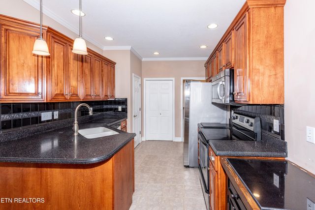 210 Oologila Place, Loudon, TN 37774