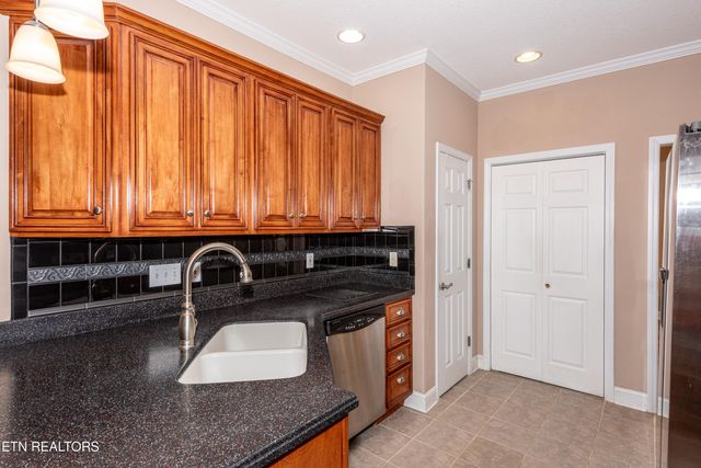 210 Oologila Place, Loudon, TN 37774