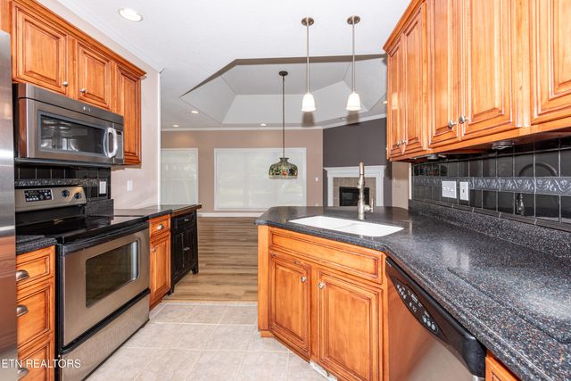 210 Oologila Place, Loudon, TN 37774