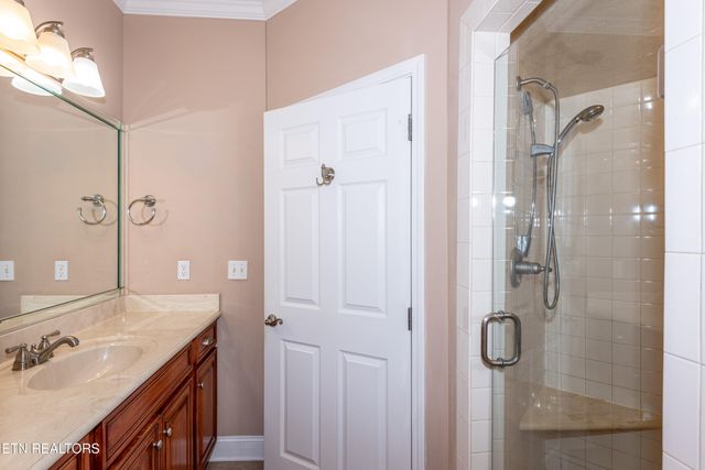 210 Oologila Place, Loudon, TN 37774