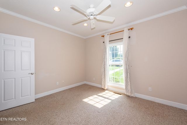 210 Oologila Place, Loudon, TN 37774