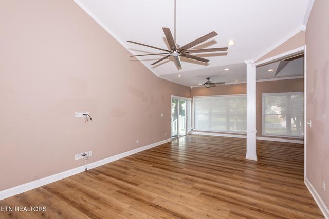 210 Oologila Place, Loudon, TN 37774
