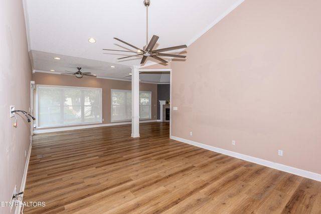 210 Oologila Place, Loudon, TN 37774