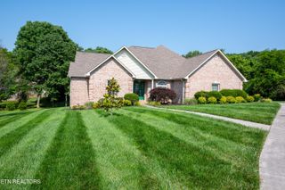 210 Oologila Place, Loudon, TN 37774
