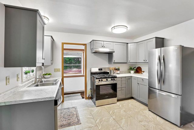 4513 Esch Lane, Madison, WI 53704