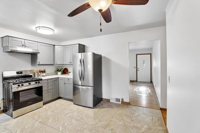 4513 Esch Lane, Madison, WI 53704
