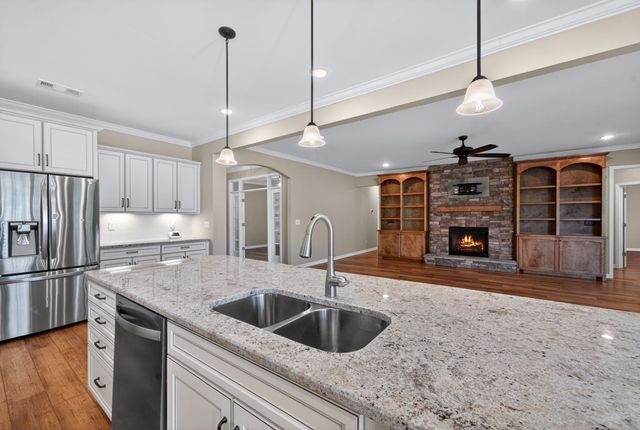 5012 Lincoln Gln, Spring Hill, TN 37174