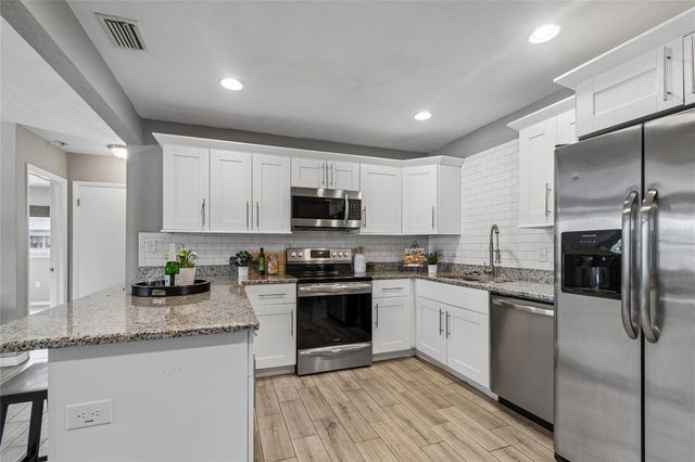 10746 109TH STREET, Seminole, FL 33778