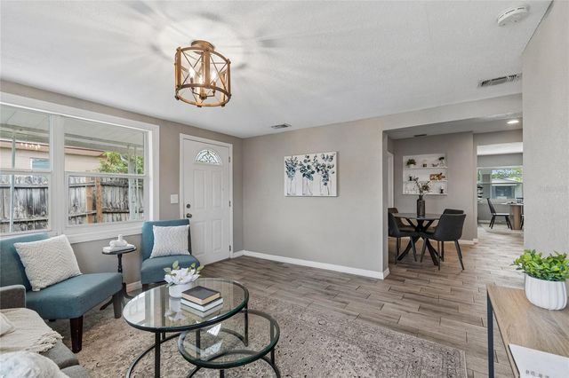 10746 109TH STREET, Seminole, FL 33778