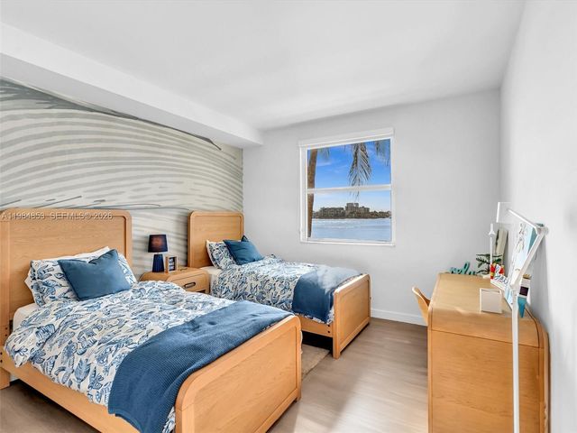 17150 N Bay Rd 2205, Sunny Isles Beach, FL 33160