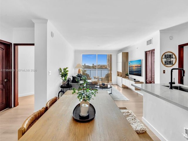 17150 N Bay Rd 2205, Sunny Isles Beach, FL 33160