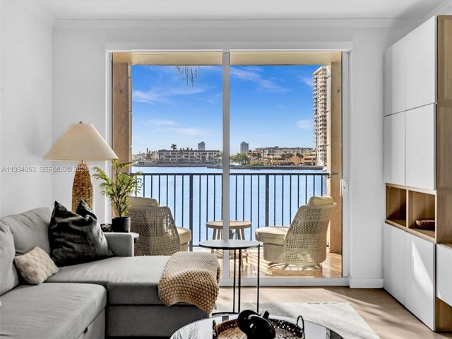 17150 N Bay Rd 2205, Sunny Isles Beach, FL 33160