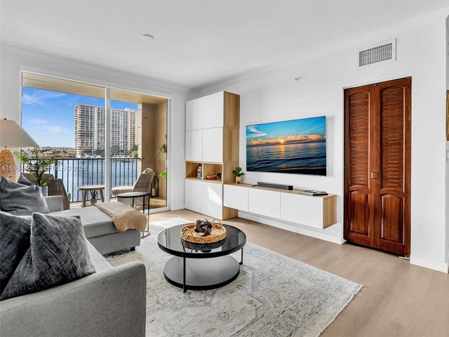 17150 N Bay Rd 2205, Sunny Isles Beach, FL 33160