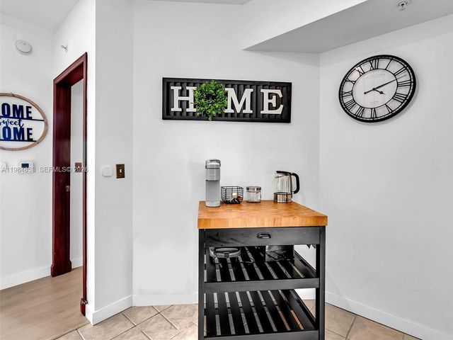 17150 N Bay Rd 2205, Sunny Isles Beach, FL 33160