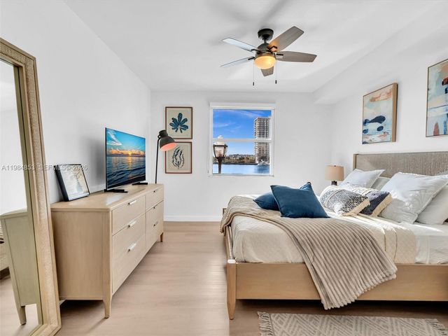 17150 N Bay Rd 2205, Sunny Isles Beach, FL 33160