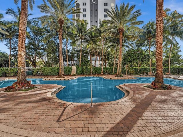 17150 N Bay Rd 2205, Sunny Isles Beach, FL 33160