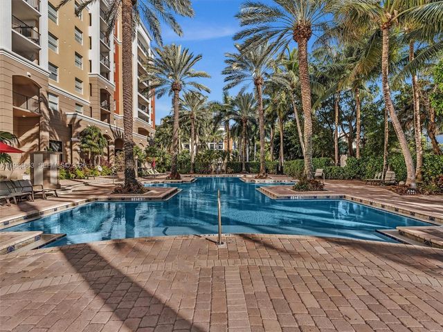 17150 N Bay Rd 2205, Sunny Isles Beach, FL 33160