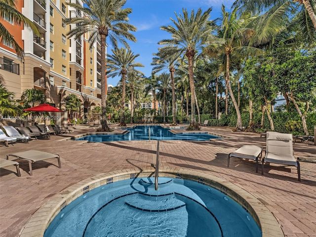 17150 N Bay Rd 2205, Sunny Isles Beach, FL 33160