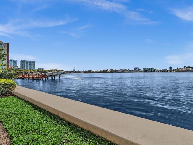 17150 N Bay Rd 2205, Sunny Isles Beach, FL 33160