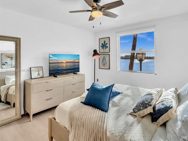 17150 N Bay Rd 2205, Sunny Isles Beach, FL 33160