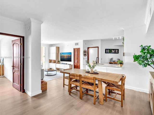 17150 N Bay Rd 2205, Sunny Isles Beach, FL 33160