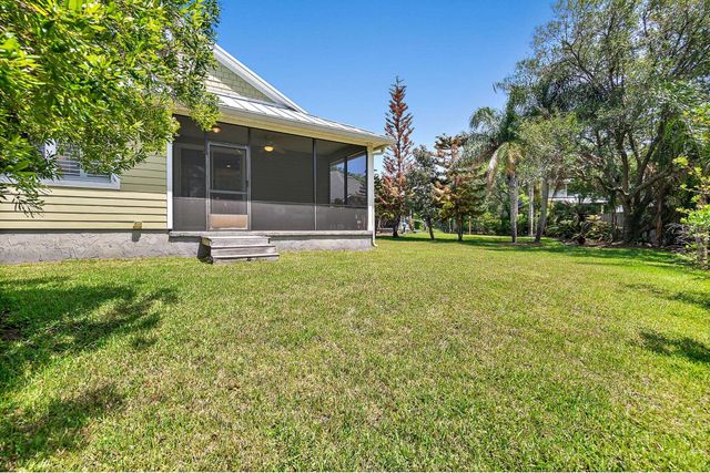 379 High Tide Dr, St Augustine, FL 32080