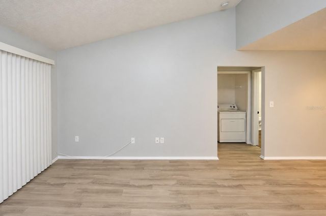 8645 FANCY FINCH DRIVE 202, Tampa, FL 33614