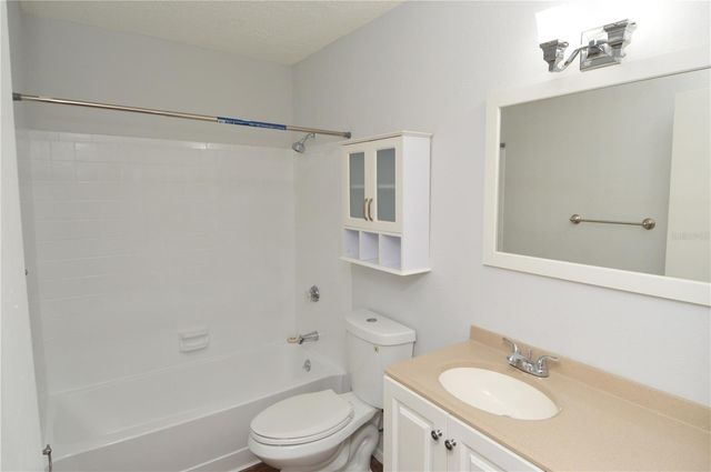 8645 FANCY FINCH DRIVE 202, Tampa, FL 33614