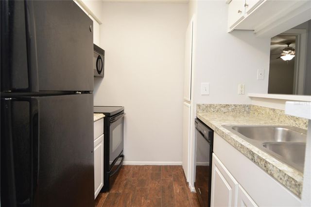 8645 FANCY FINCH DRIVE 202, Tampa, FL 33614