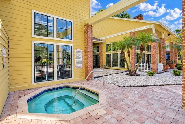 8645 FANCY FINCH DRIVE 202, Tampa, FL 33614