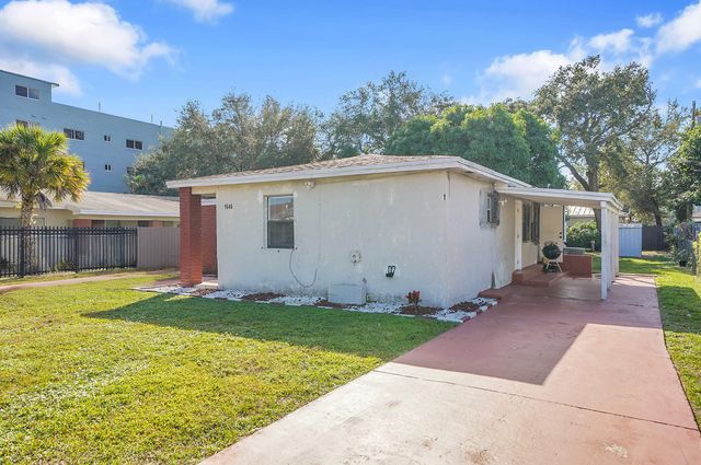 1646 NE 150th Street 1, Miami, FL 33181