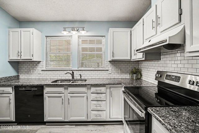 533 Leeward Way, Calabash, NC 28467