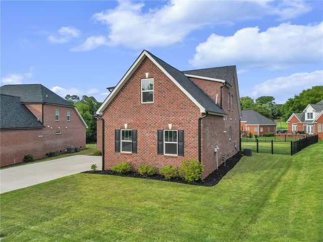 110 Bonaire Point, Anderson, SC 29621