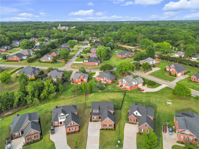 110 Bonaire Point, Anderson, SC 29621