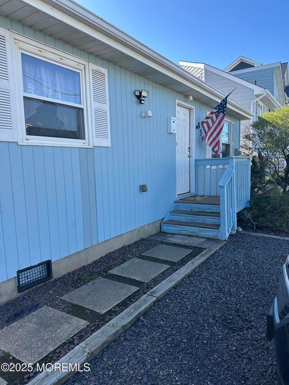 559 Tarpon Avenue, Manasquan, NJ 08736