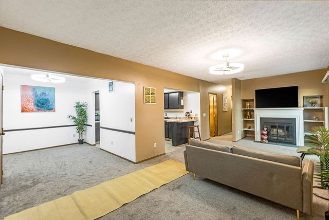 8803 Washington Colony Drive, Dayton, OH 45458