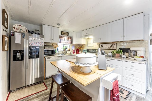 19 Cormorant, Trinity, TX 75862
