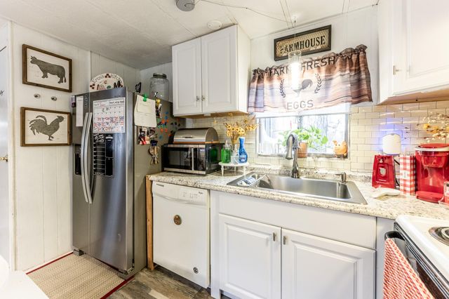 19 Cormorant, Trinity, TX 75862