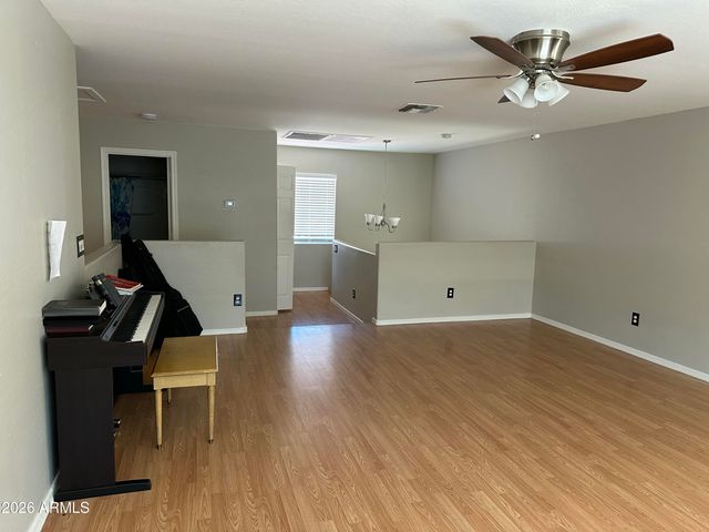 7775 N 55TH Drive, Glendale, AZ 85301