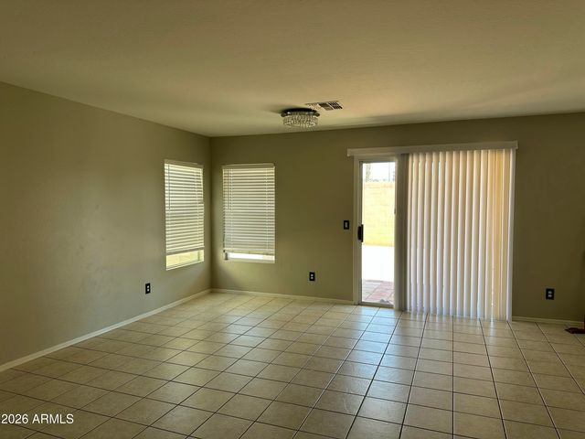 7775 N 55TH Drive, Glendale, AZ 85301