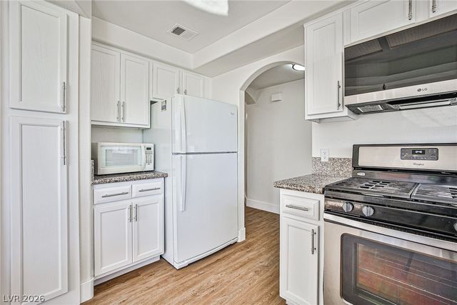 525 Indian Princess Drive 201, Las Vegas, NV 89145