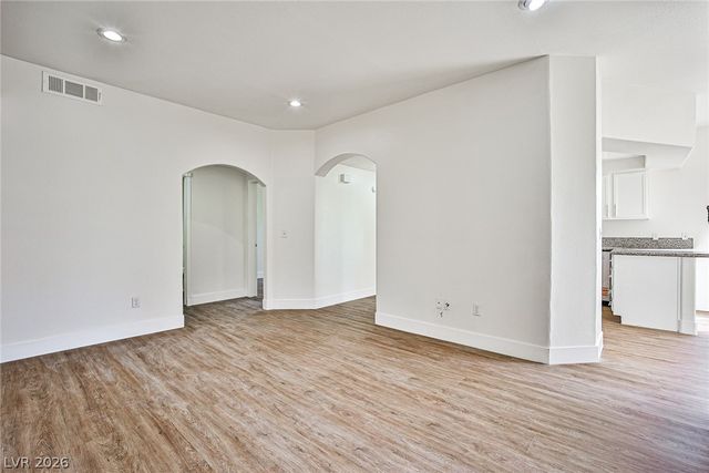 525 Indian Princess Drive 201, Las Vegas, NV 89145