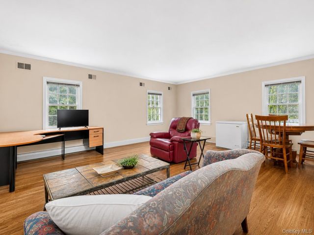 202 McManus Road N, Patterson, NY 12563