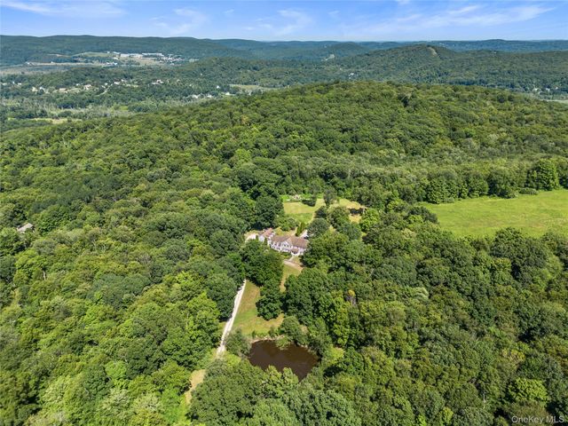 202 McManus Road N, Patterson, NY 12563