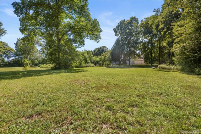 202 McManus Road N, Patterson, NY 12563