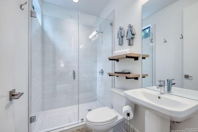 318 W Grayson St Unit 302, San Antonio, TX 78212