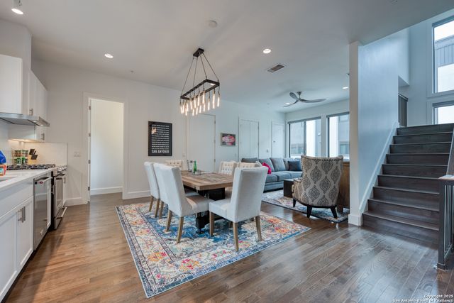 318 W Grayson St Unit 302, San Antonio, TX 78212