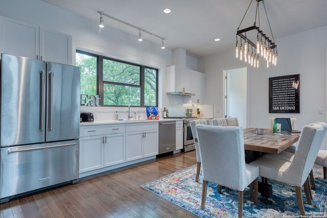 318 W Grayson St Unit 302, San Antonio, TX 78212