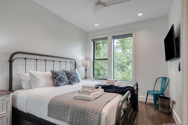 318 W Grayson St Unit 302, San Antonio, TX 78212