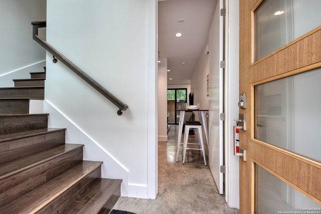 318 W Grayson St Unit 302, San Antonio, TX 78212